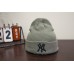 Шапка New York Yankees Серая с Черным Лого